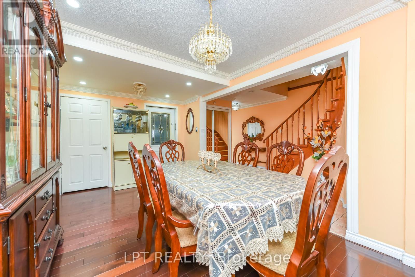 67 Kay Drive, Toronto, ON - Indoor Photo Showing Dining Room