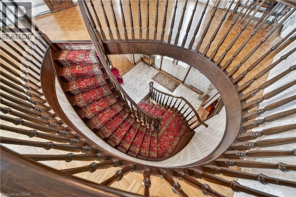 213 Stone Church Road W, Hamilton, ON - Indoor Photo Showing Other Room