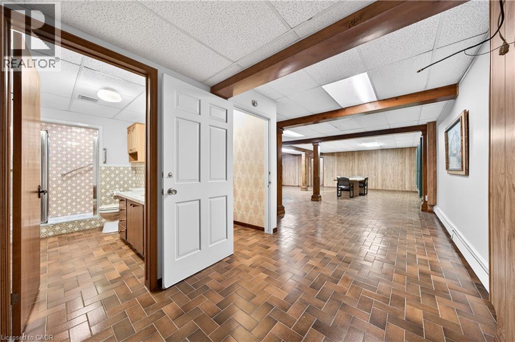 213 Stone Church Road W, Hamilton, ON - Indoor Photo Showing Other Room