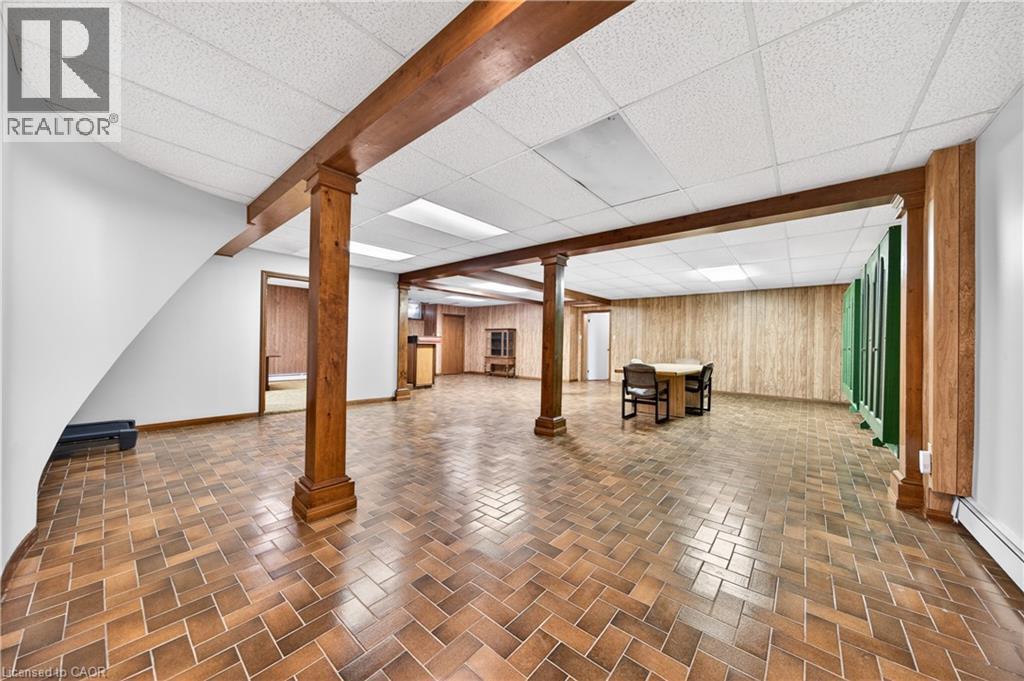 213 Stone Church Road W, Hamilton, ON - Indoor