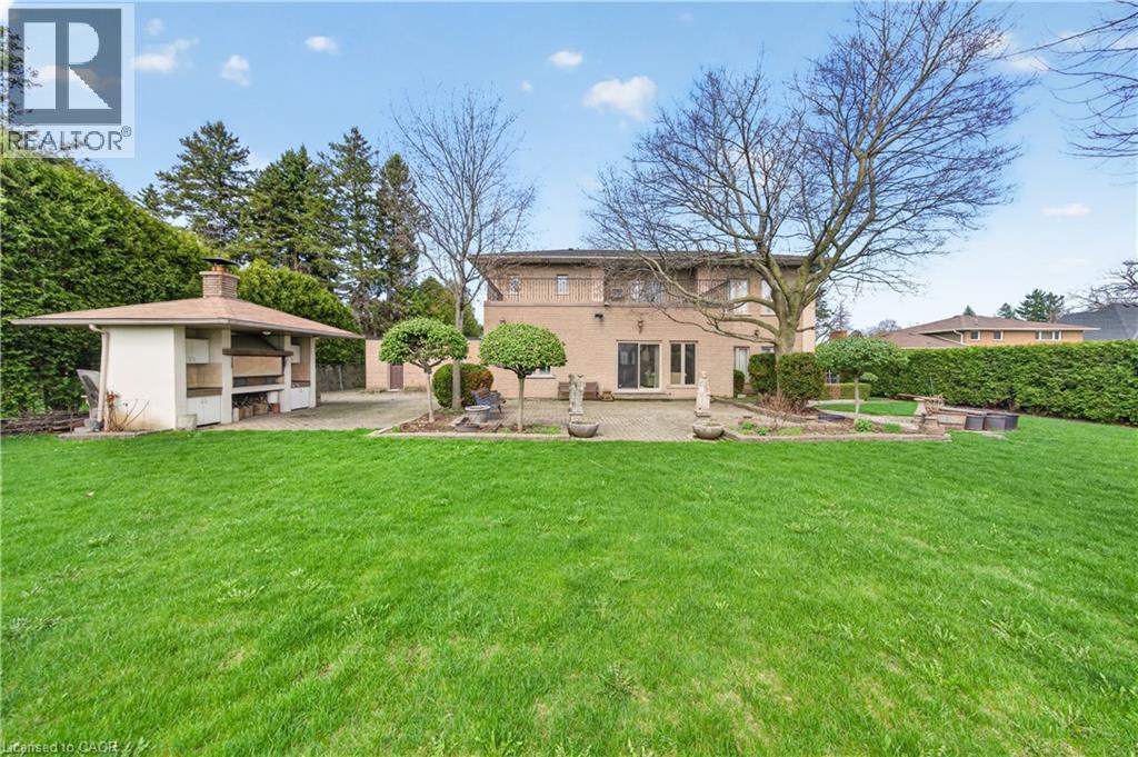 213 Stone Church Road W, Hamilton, ON - Outdoor