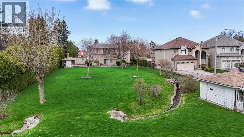 213 Stone Church Road W, Hamilton, ON - Outdoor