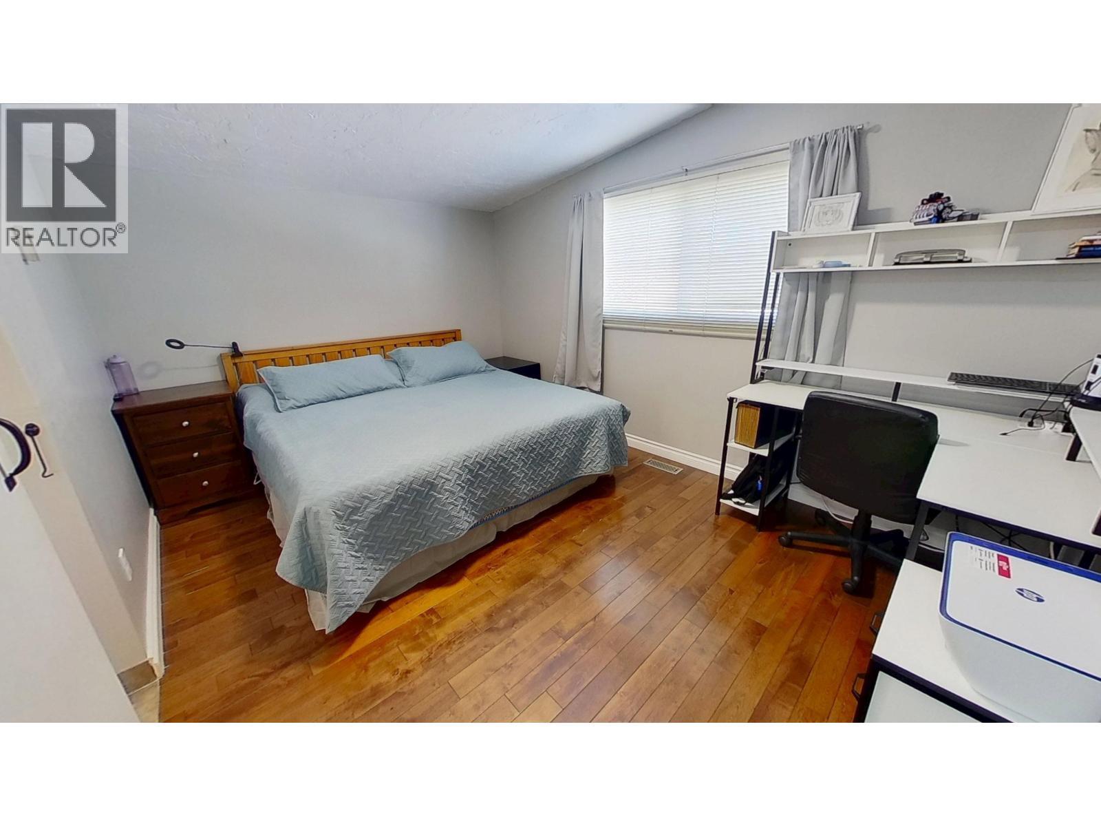 9516 113 Avenue, Fort St. John, BC - Indoor Photo Showing Bedroom
