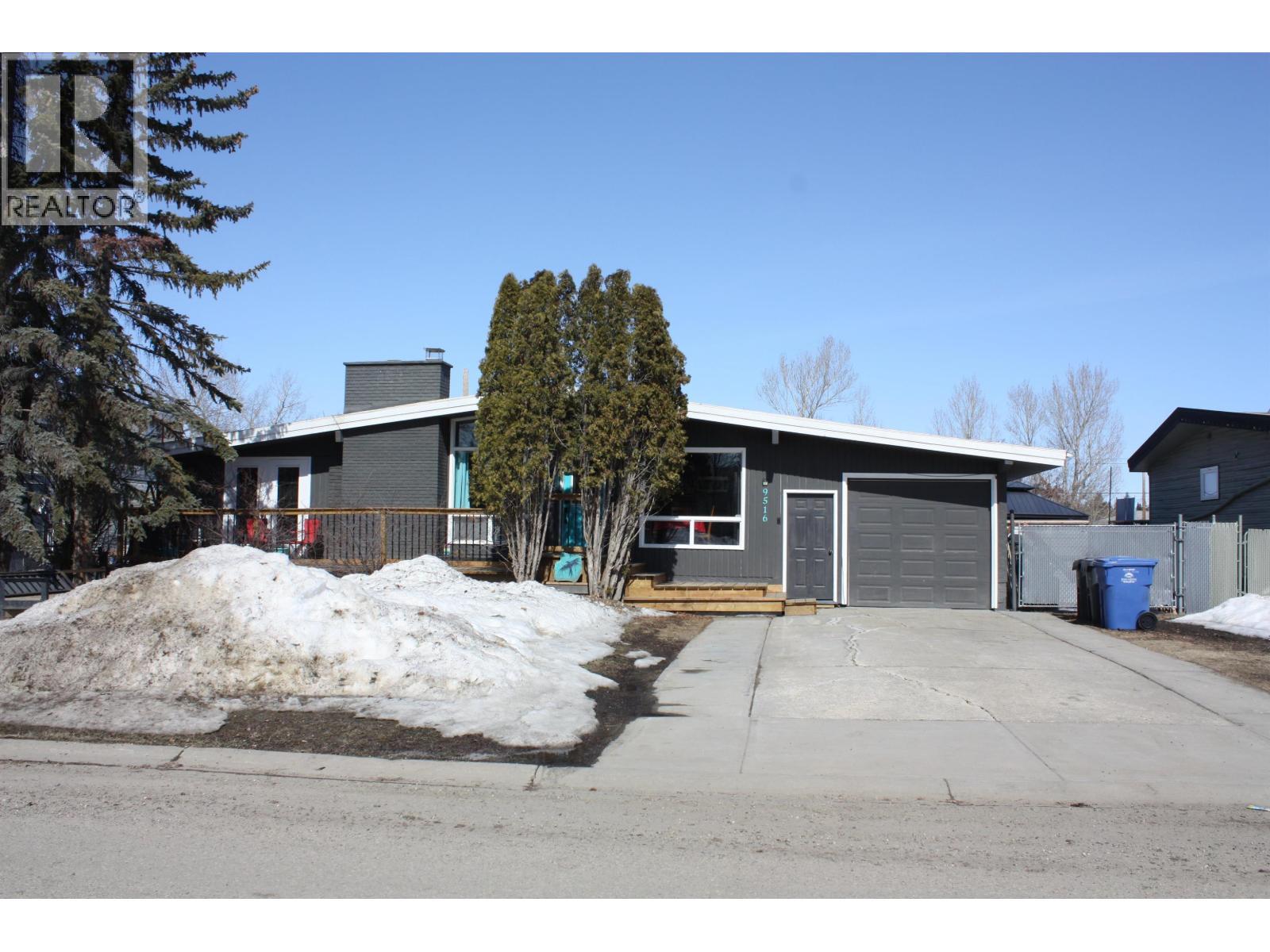 9516 113 Avenue, Fort St. John, BC - Outdoor