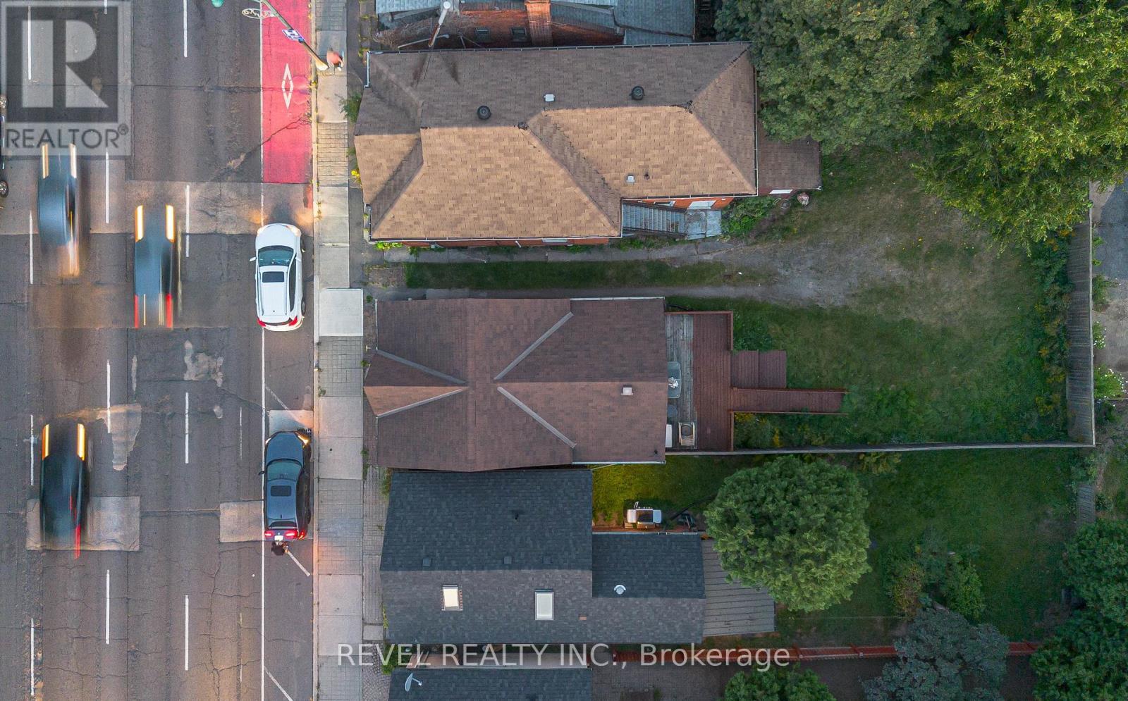 329 Main Street W, Hamilton, ON -