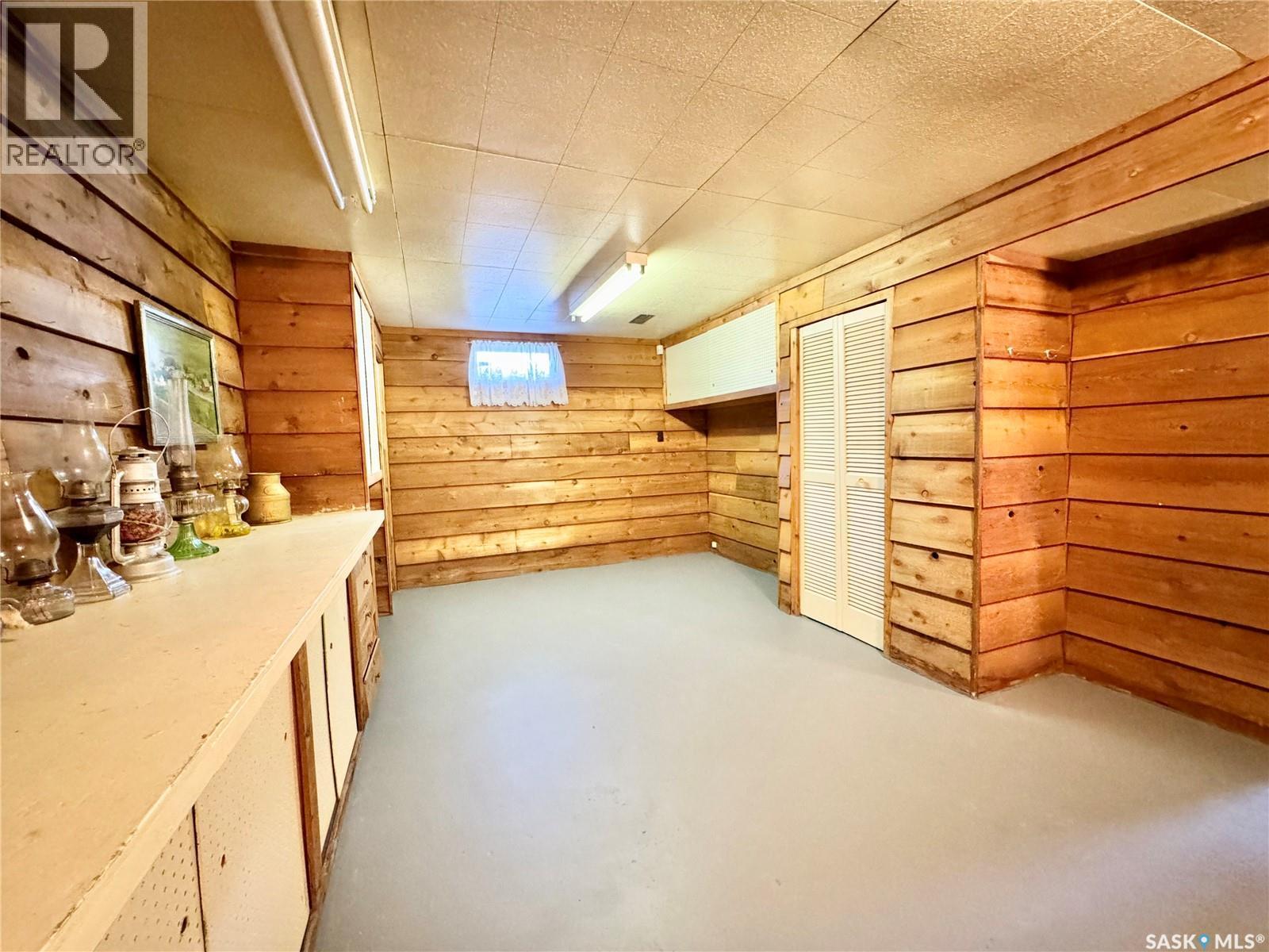 586 Laurier Drive, Prince Albert, SK - Indoor Photo Showing Other Room