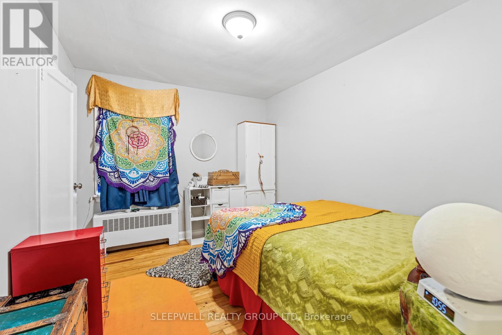 54 Centennial Boulevard, Ottawa, ON - Indoor Photo Showing Bedroom