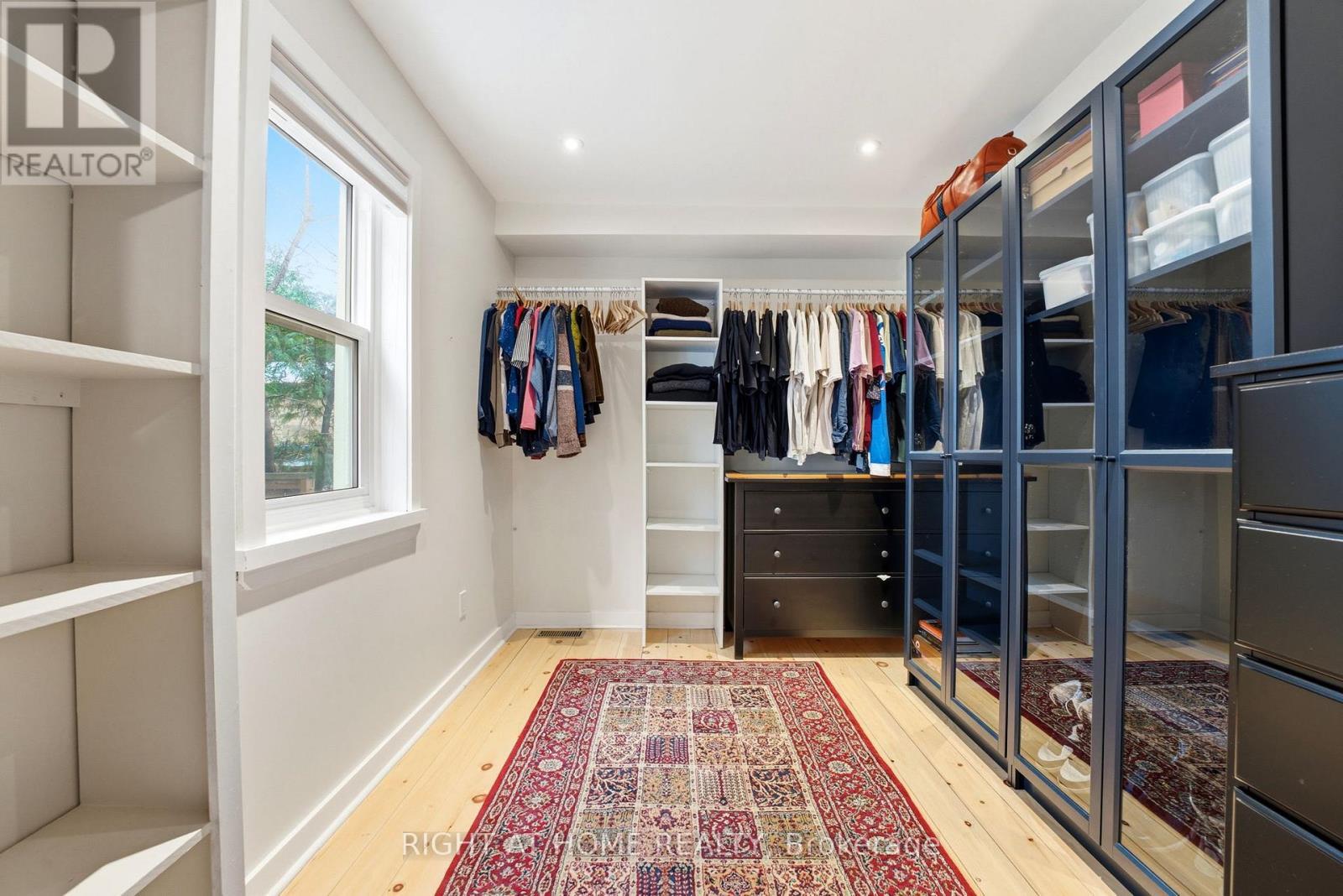 209 Marier Avenue, Ottawa, ON - Indoor With Storage