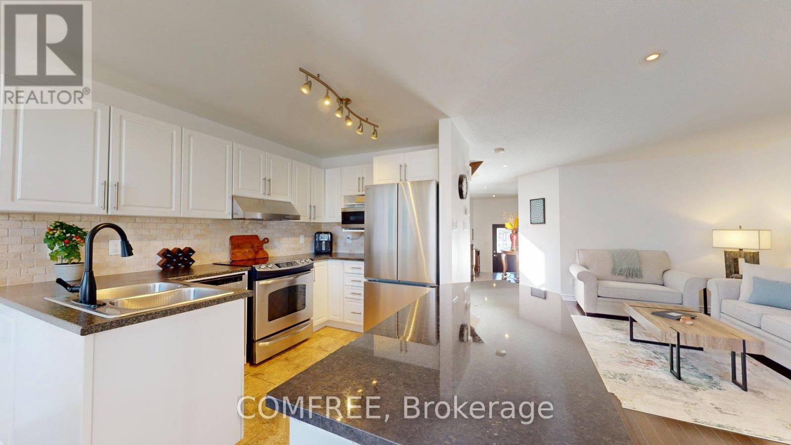 239 Hunterbrook Street, Ottawa, ON - Indoor Photo Showing Kitchen With Double Sink