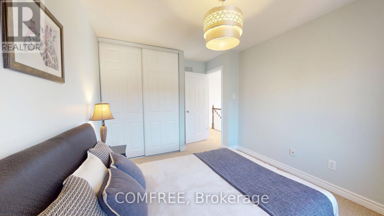 239 Hunterbrook Street, Ottawa, ON - Indoor Photo Showing Bedroom