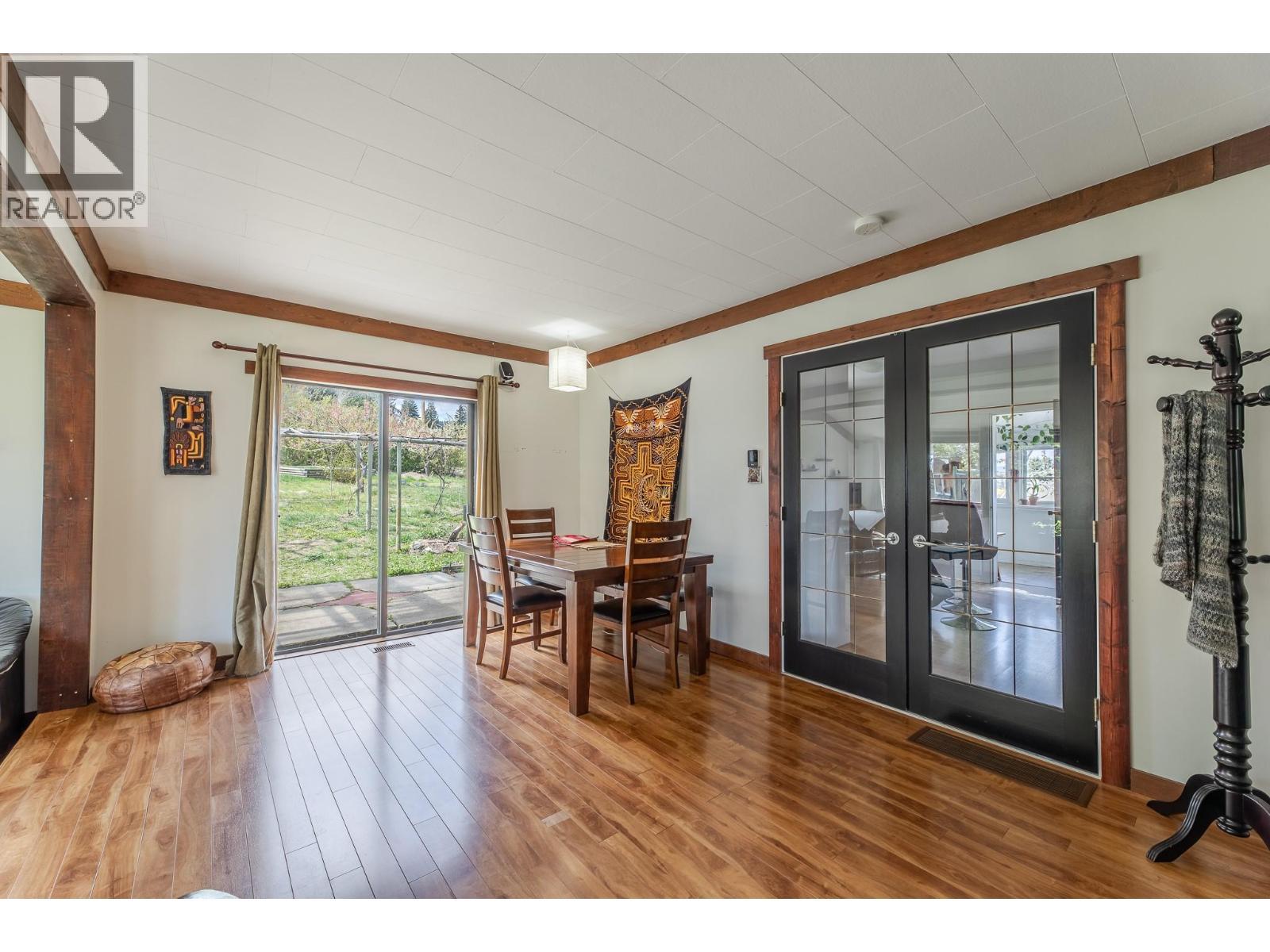 12009 Giants Head Road, Summerland, BC - Indoor Photo Showing Dining Room