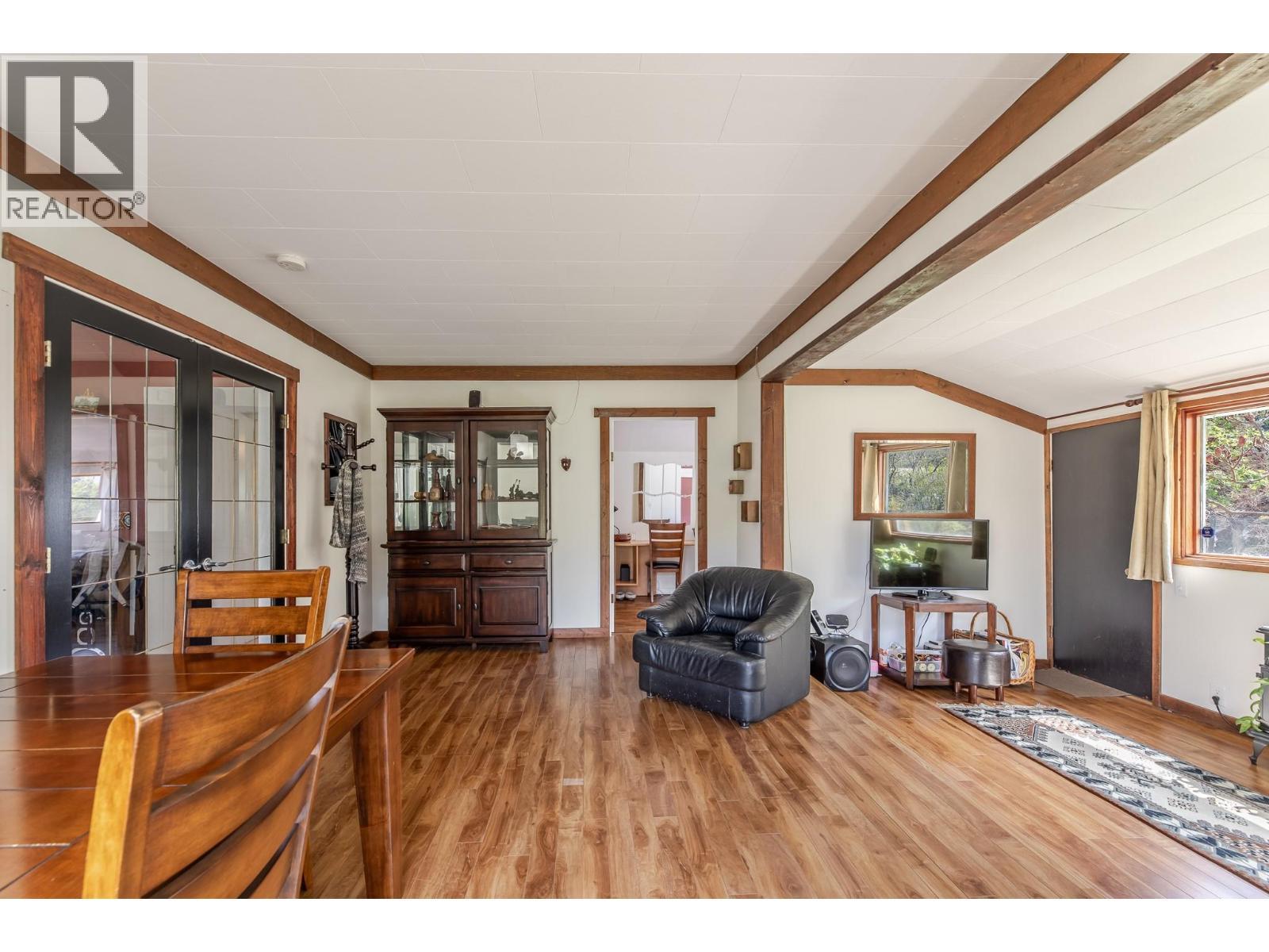 12009 Giants Head Road, Summerland, BC - Indoor