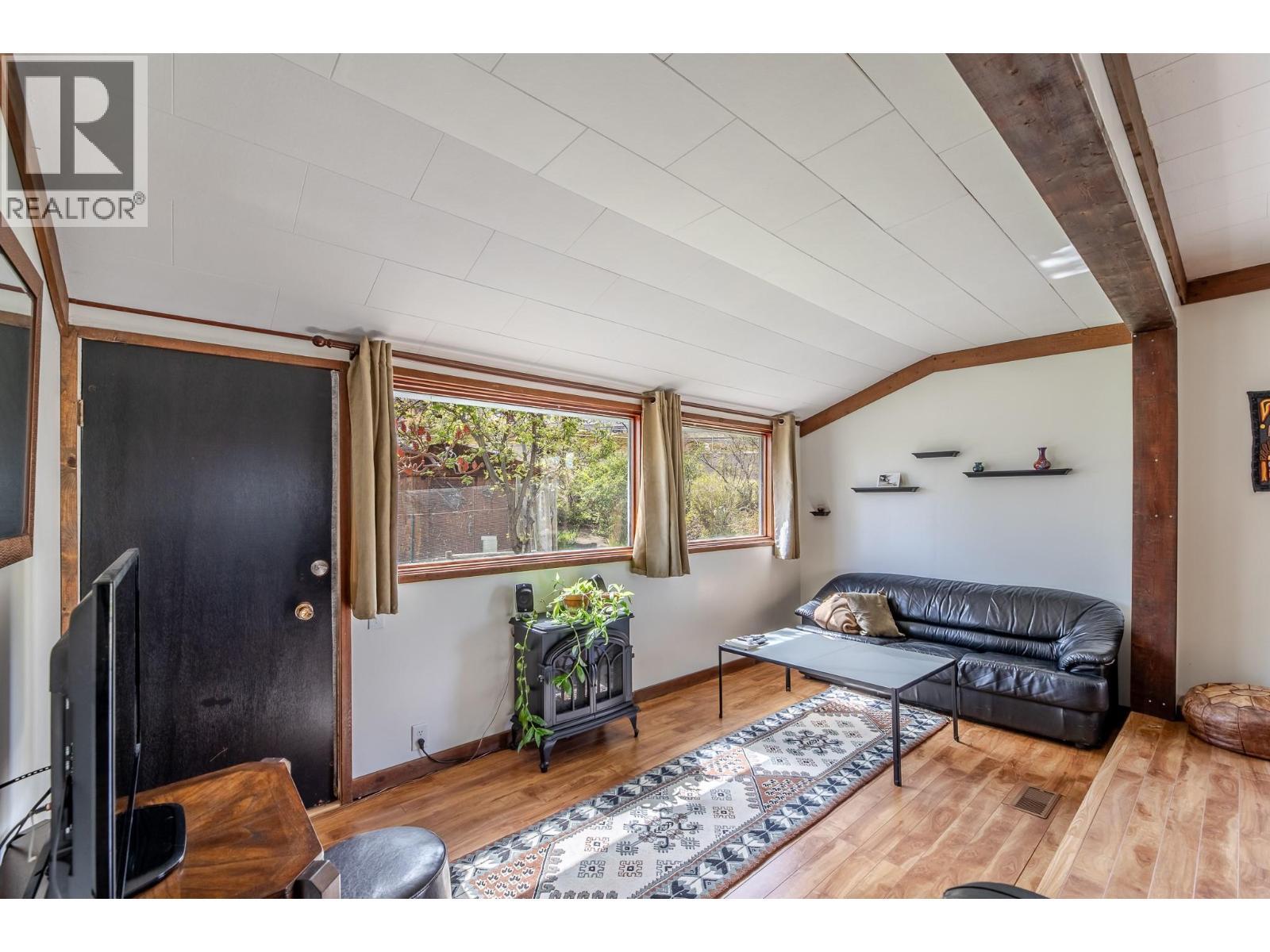 12009 Giants Head Road, Summerland, BC - Indoor