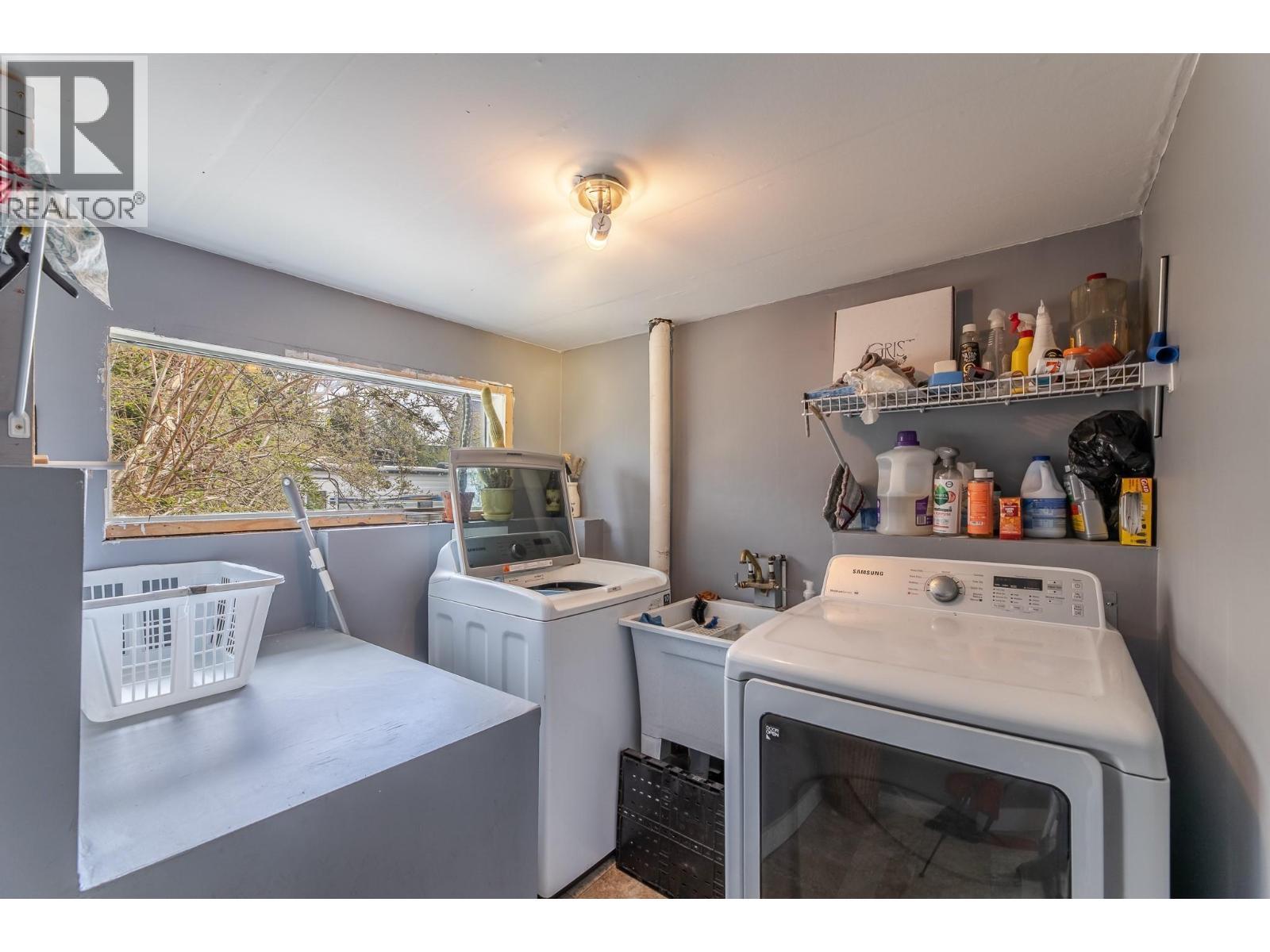 12009 Giants Head Road, Summerland, BC - Indoor Photo Showing Laundry Room