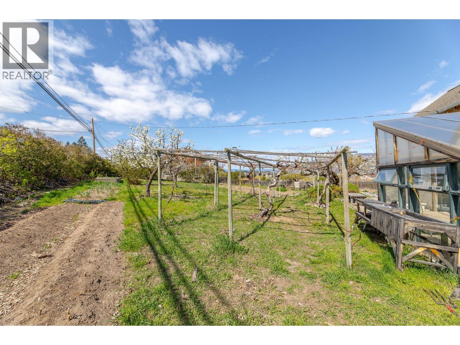 12009 Giants Head Road, Summerland, BC - Outdoor