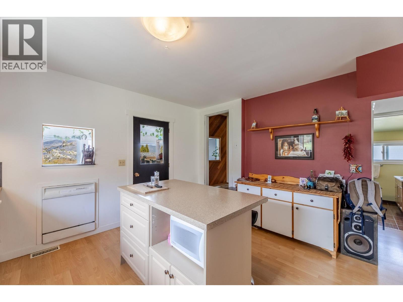 12009 Giants Head Road, Summerland, BC - Indoor Photo Showing Kitchen With Double Sink