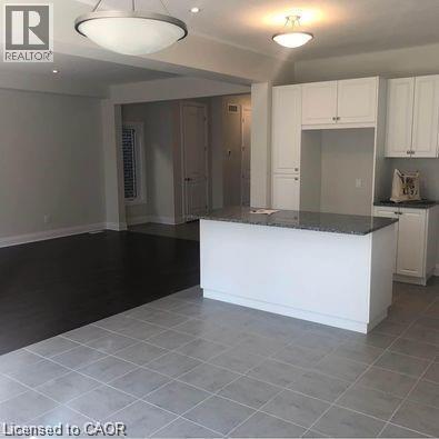 295 Chokecherry Crescent, Waterloo, ON - Indoor Photo Showing Kitchen