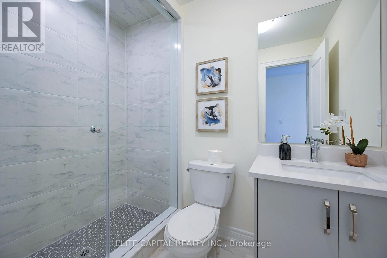 147 Berczy Green Drive, Markham, ON - Indoor Photo Showing Bathroom