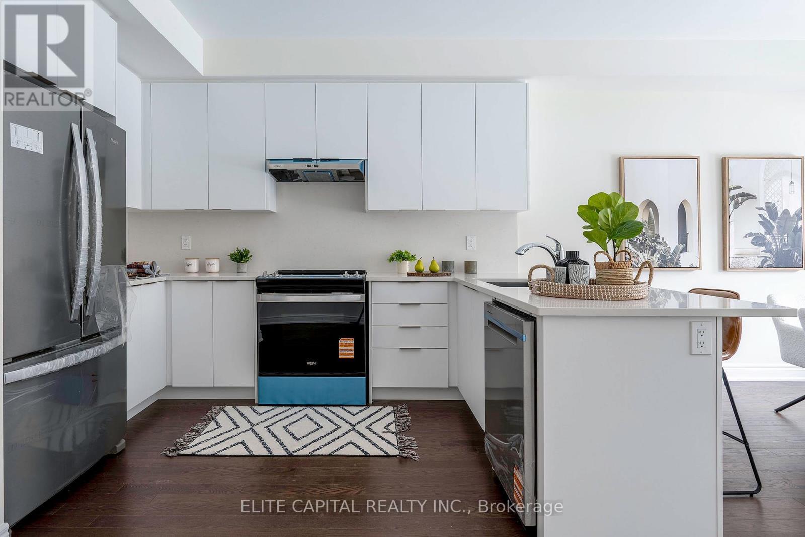 147 Berczy Green Drive, Markham, ON - Indoor Photo Showing Kitchen With Stainless Steel Kitchen