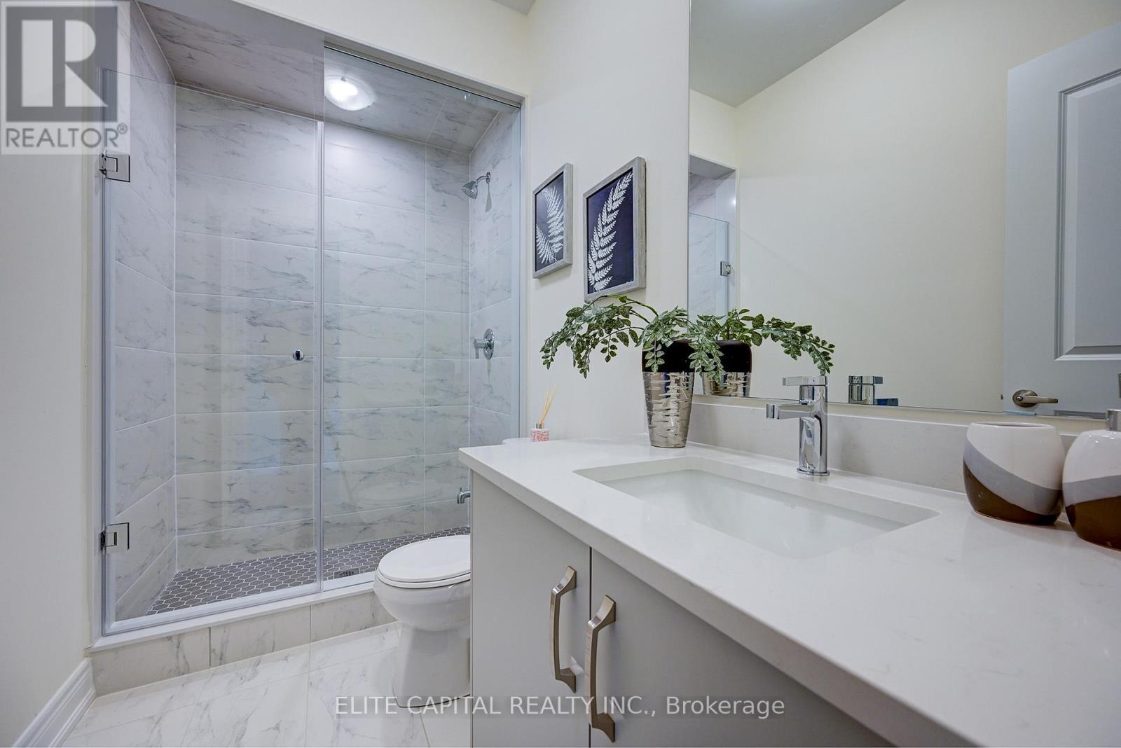 147 Berczy Green Drive, Markham, ON - Indoor Photo Showing Bathroom