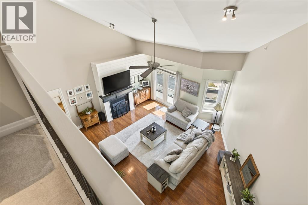 1550 Venetian Boulevard Unit# 310, Point Edward, ON - Indoor Photo Showing Other Room