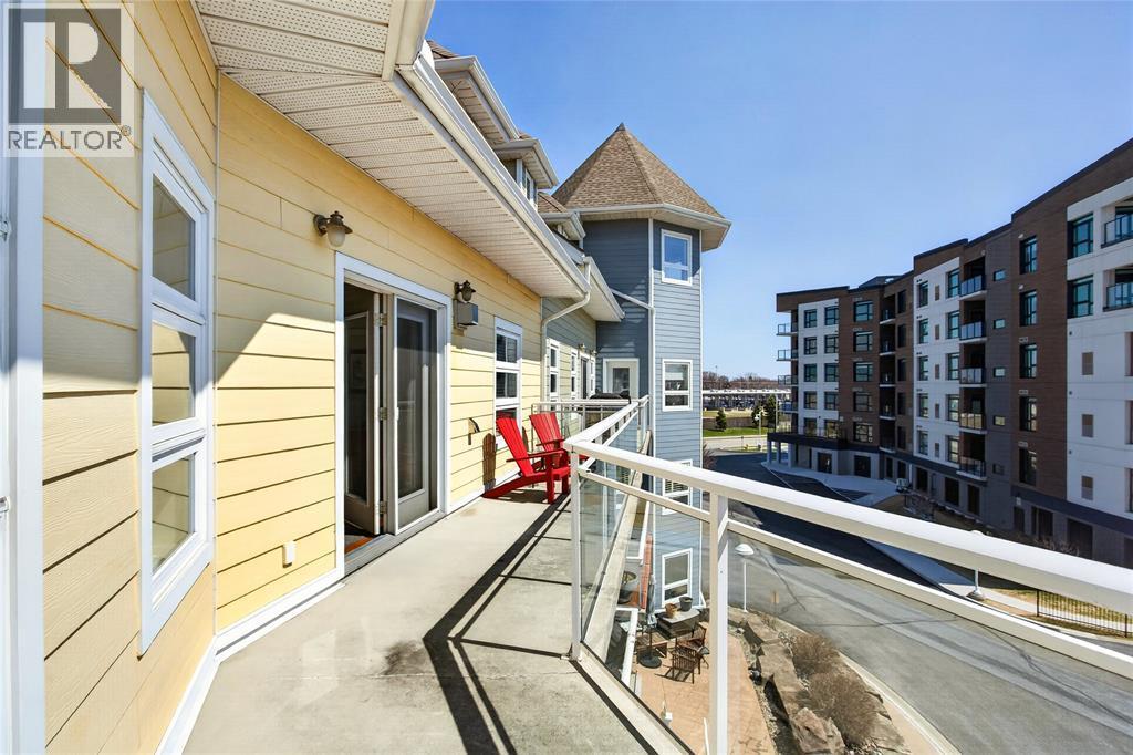 1550 Venetian Boulevard Unit# 310, Point Edward, ON - Outdoor With Balcony With Exterior