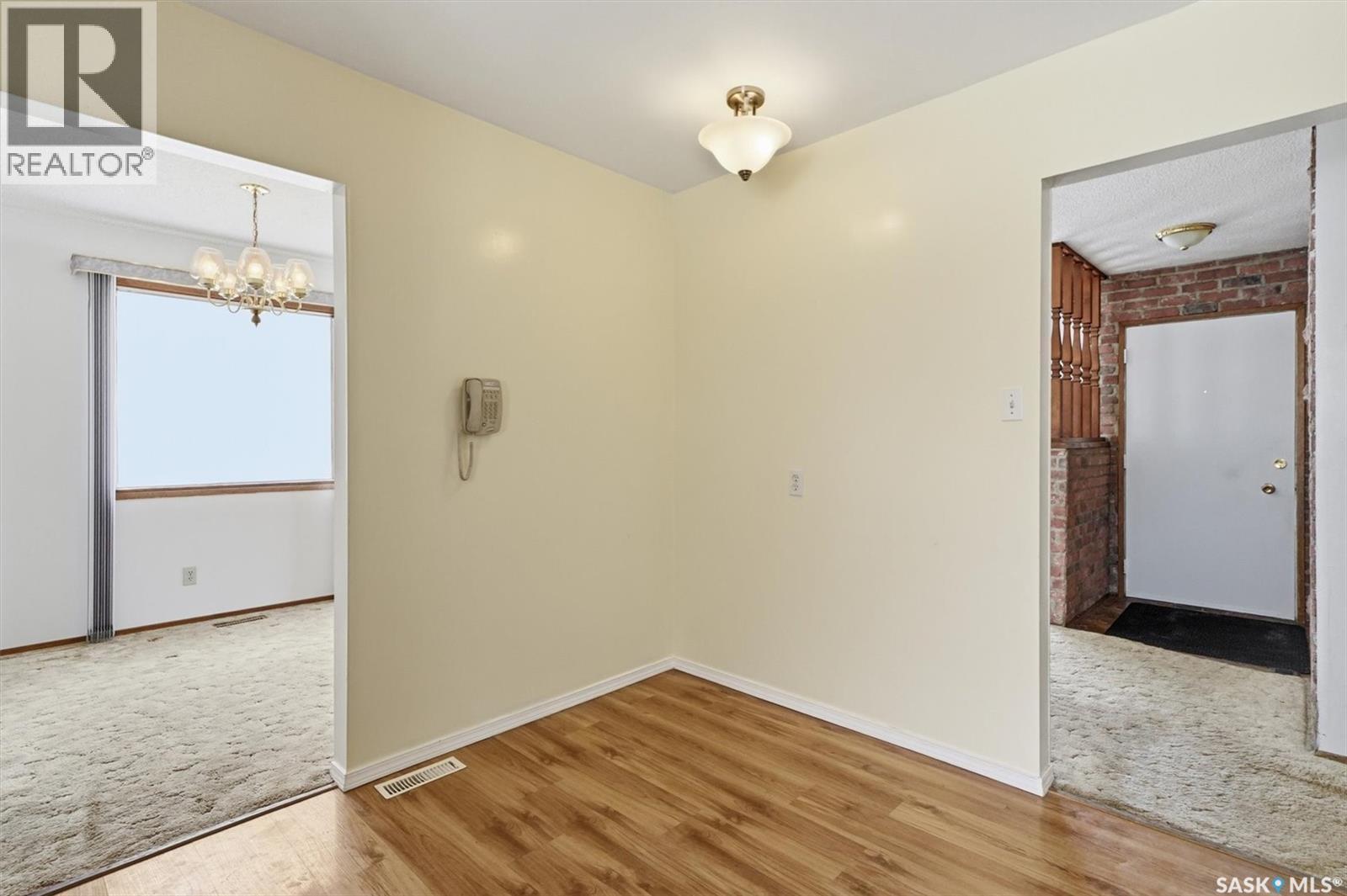 17 Churchill Drive, Saskatoon, SK - Indoor Photo Showing Other Room