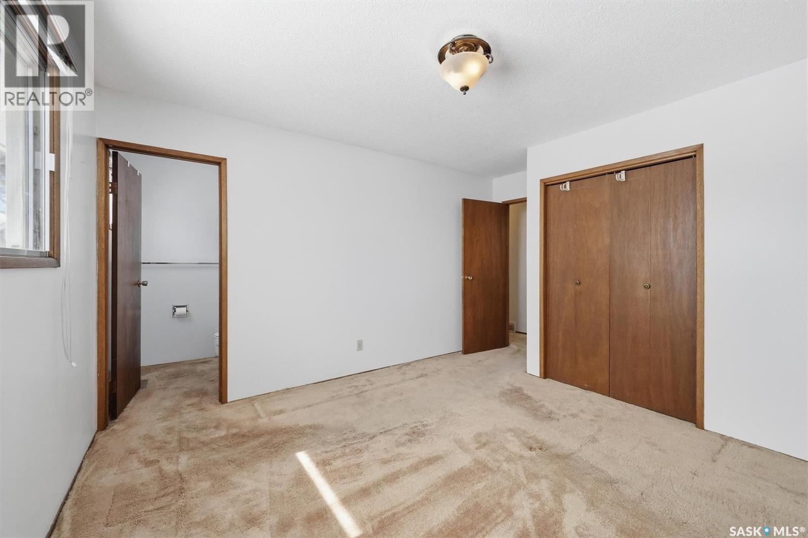 17 Churchill Drive, Saskatoon, SK - Indoor Photo Showing Other Room
