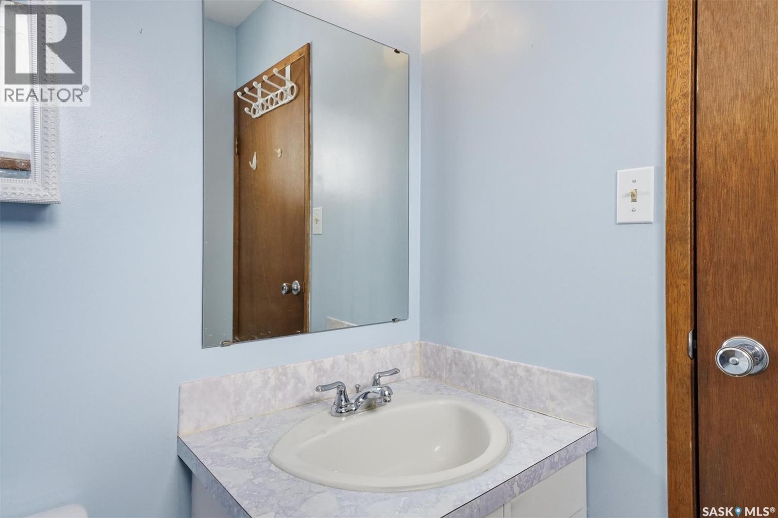 17 Churchill Drive, Saskatoon, SK - Indoor Photo Showing Bathroom