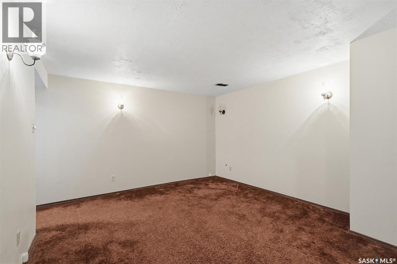 17 Churchill Drive, Saskatoon, SK - Indoor Photo Showing Other Room