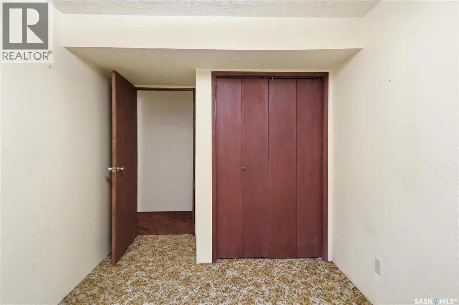 17 Churchill Drive, Saskatoon, SK - Indoor