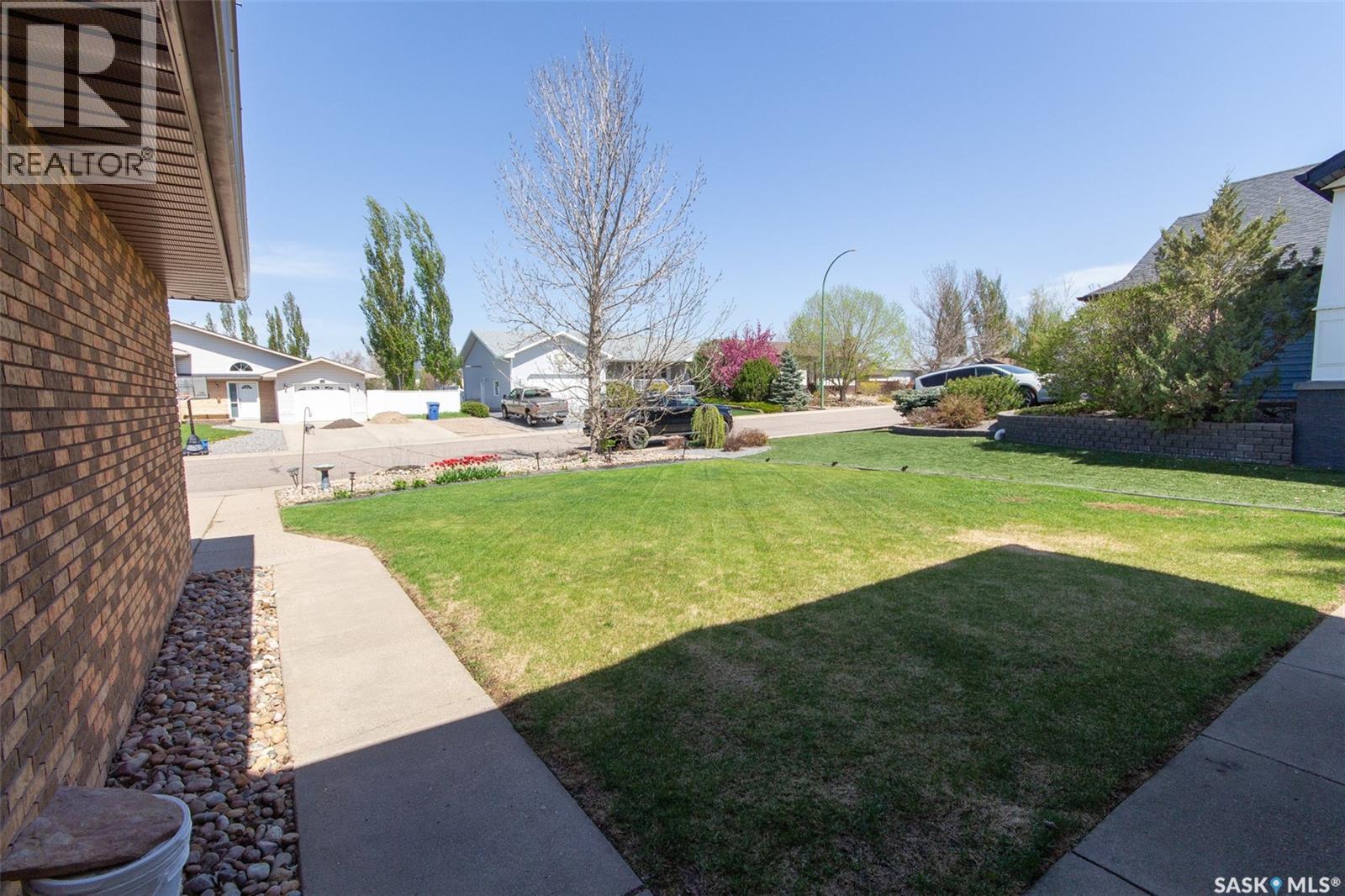 10314 Bunce Crescent, North Battleford, SK - Outdoor
