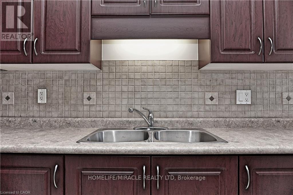 40 Madeleine Street, Kitchener, ON