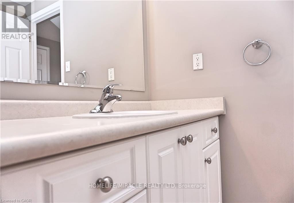 40 Madeleine Street, Kitchener, ON