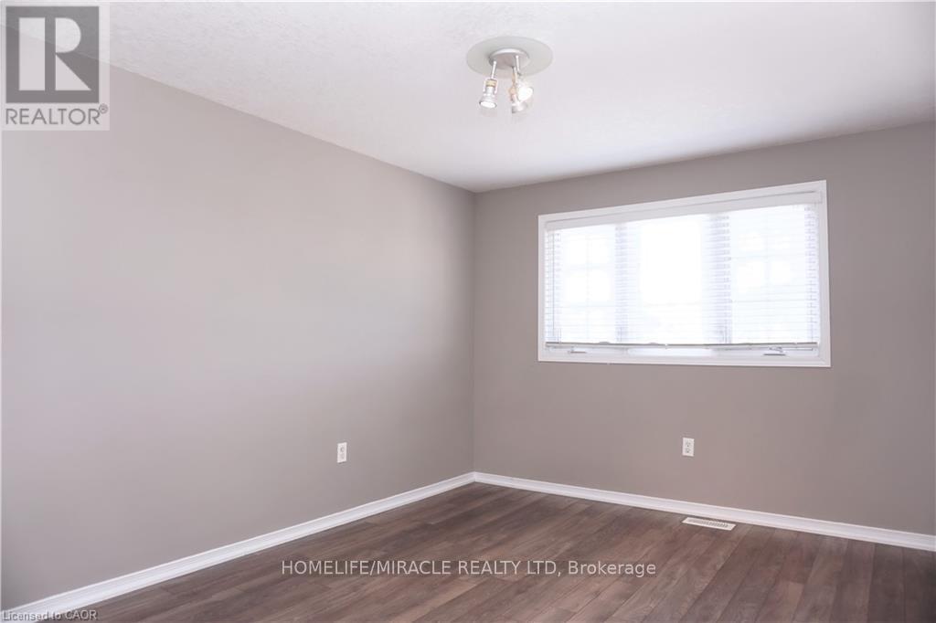 40 Madeleine Street, Kitchener, ON