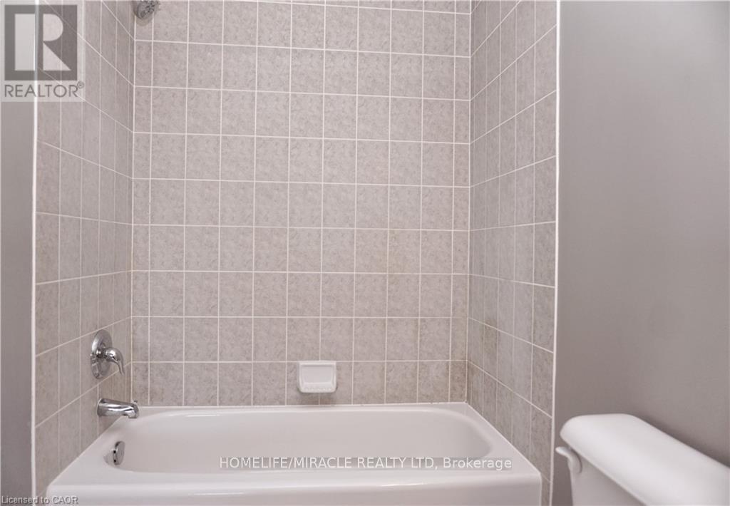 40 Madeleine Street, Kitchener, ON