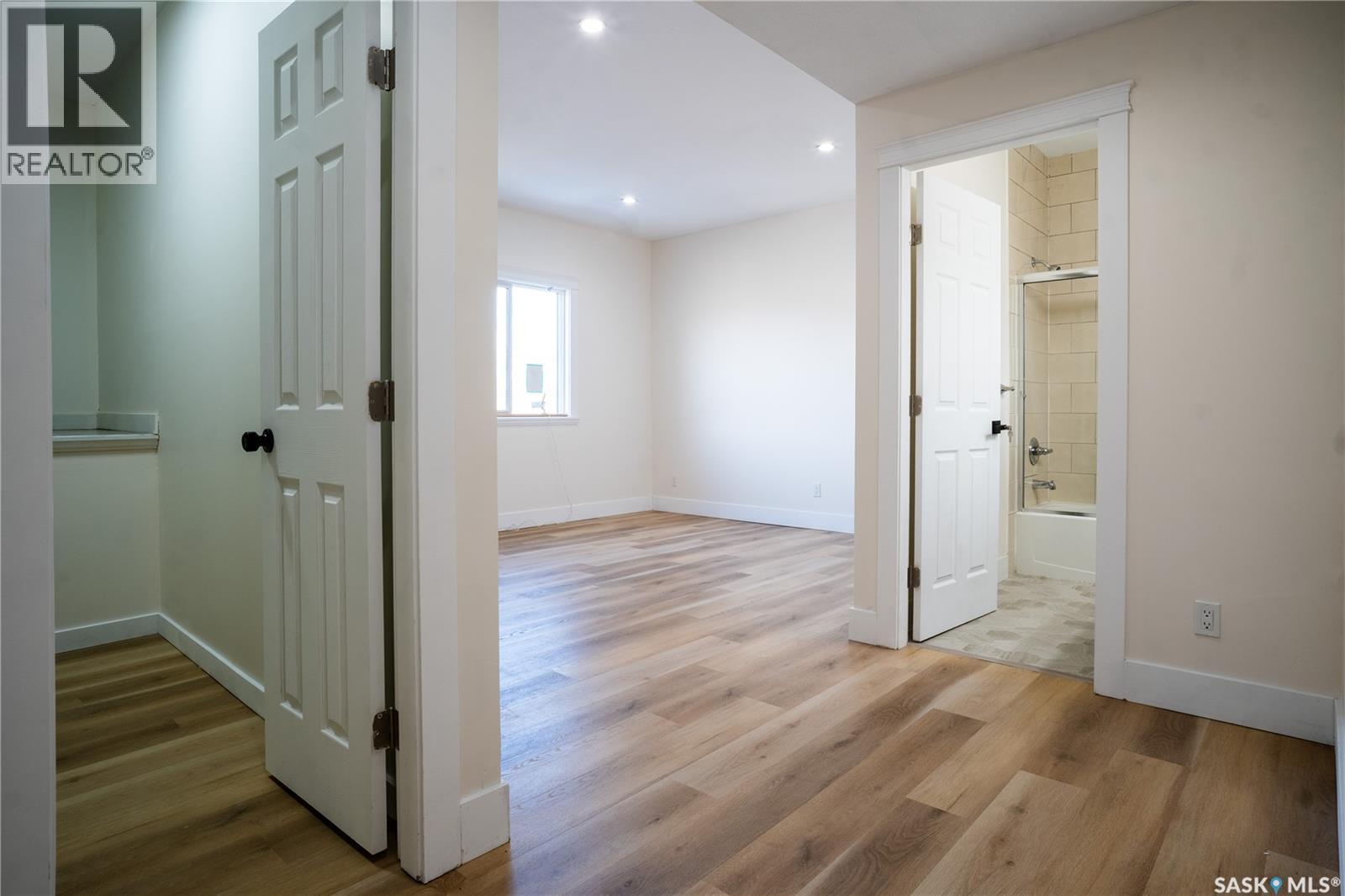 949 Robinson Street, Regina, SK - Indoor Photo Showing Other Room