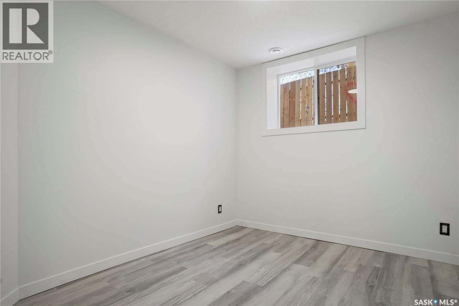 949 Robinson Street, Regina, SK - Indoor Photo Showing Other Room