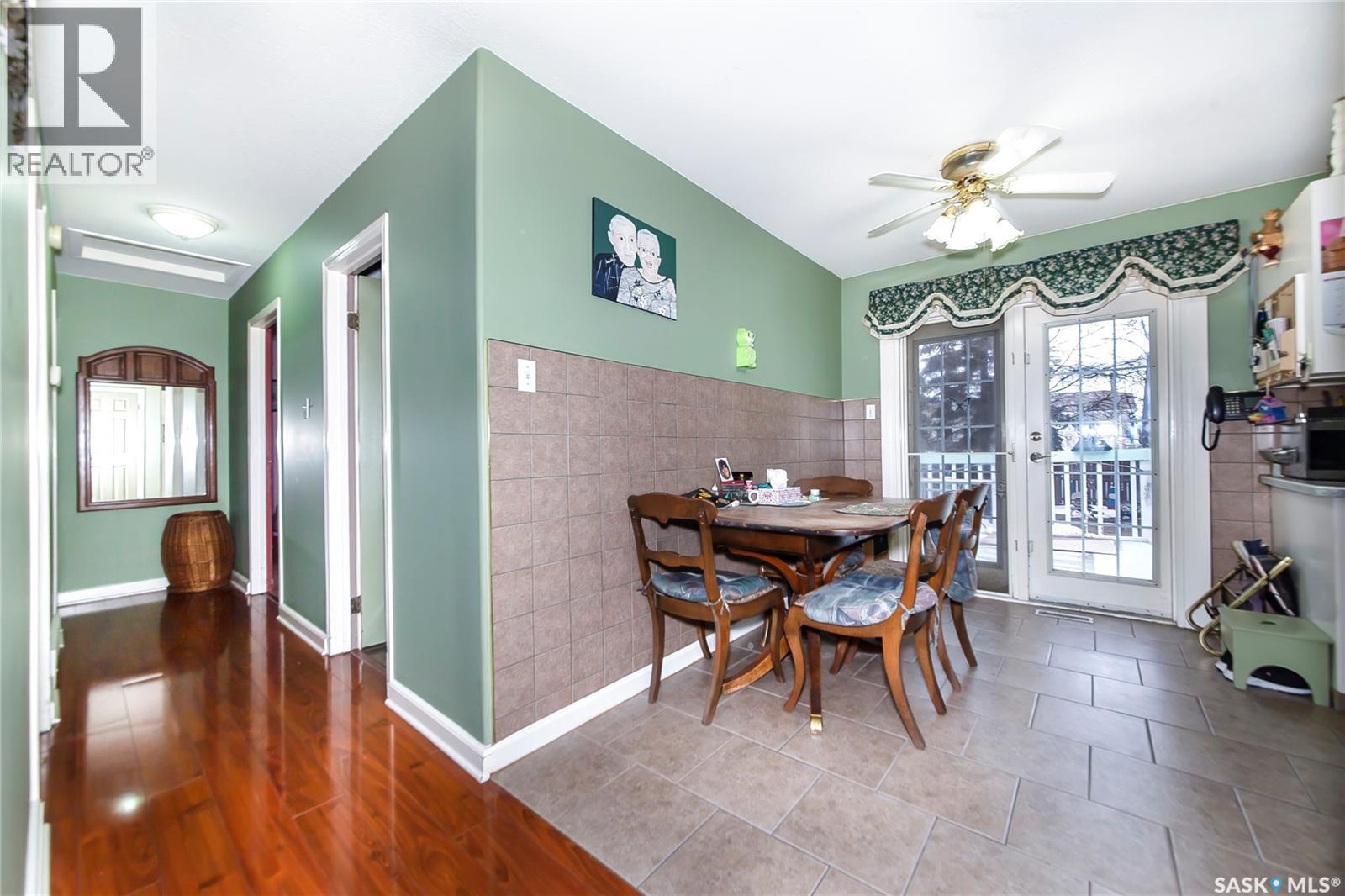 3550 33Rd Street W, Saskatoon, SK - Indoor Photo Showing Dining Room