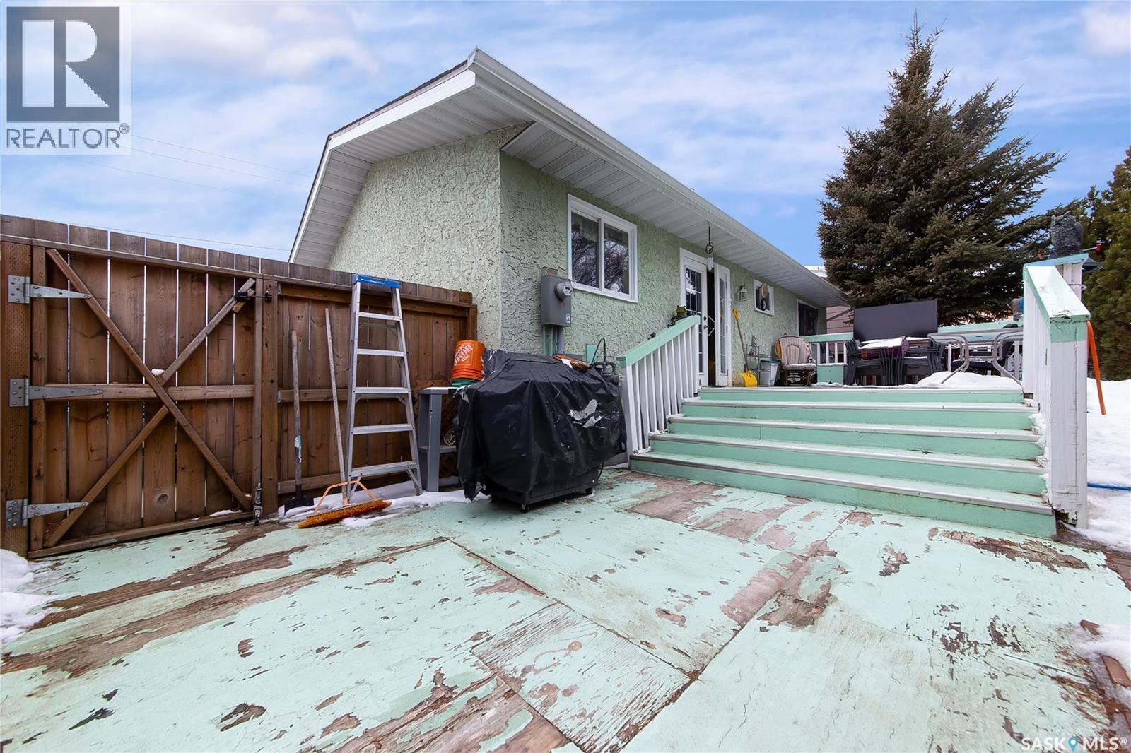 3550 33Rd Street W, Saskatoon, SK - Outdoor With Deck Patio Veranda With Exterior