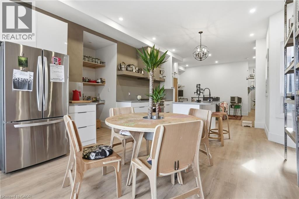 472 Barton Street E Unit# Upper, Hamilton, ON - Indoor Photo Showing Dining Room