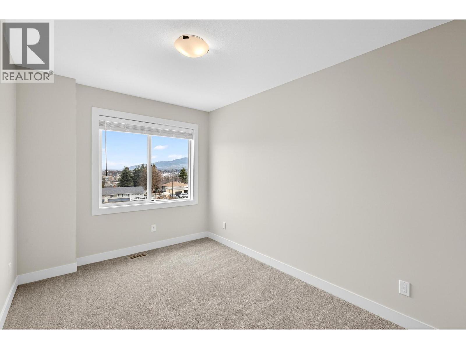 3405 16 Avenue Unit# 3, Vernon, BC - Indoor Photo Showing Other Room