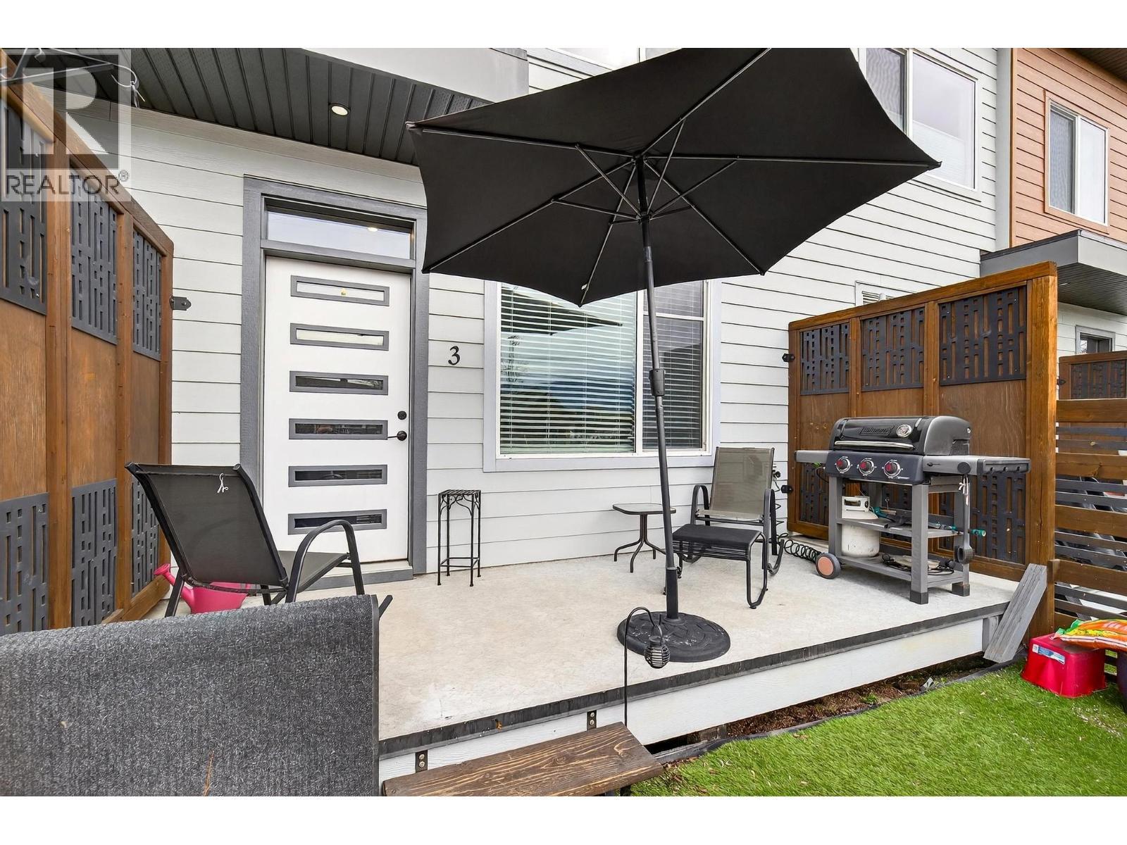 3405 16 Avenue Unit# 3, Vernon, BC - Outdoor With Exterior