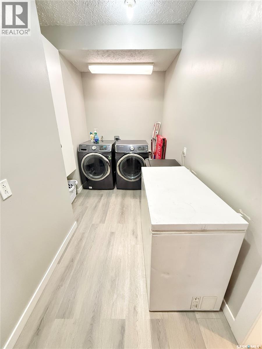 787 Brimacombe Drive, Weyburn, SK - Indoor