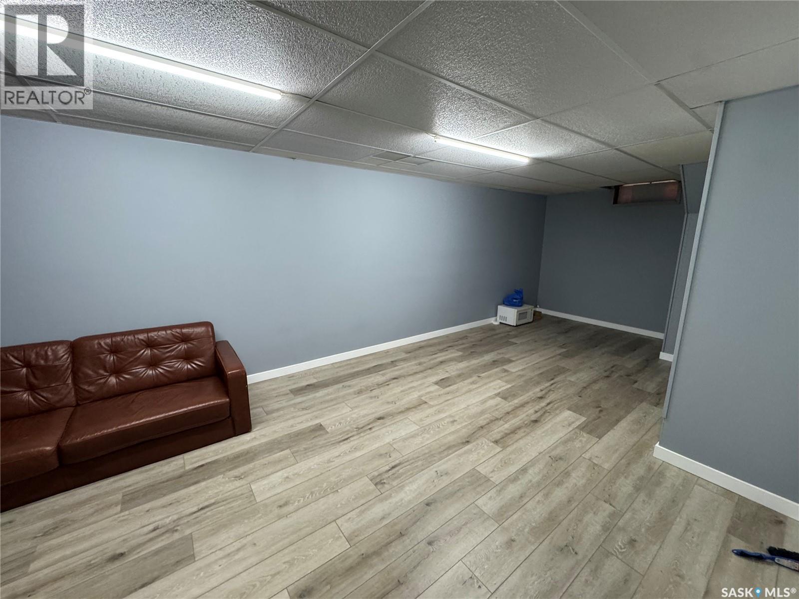 545 5Th Street N, Weyburn, SK - Indoor Photo Showing Basement