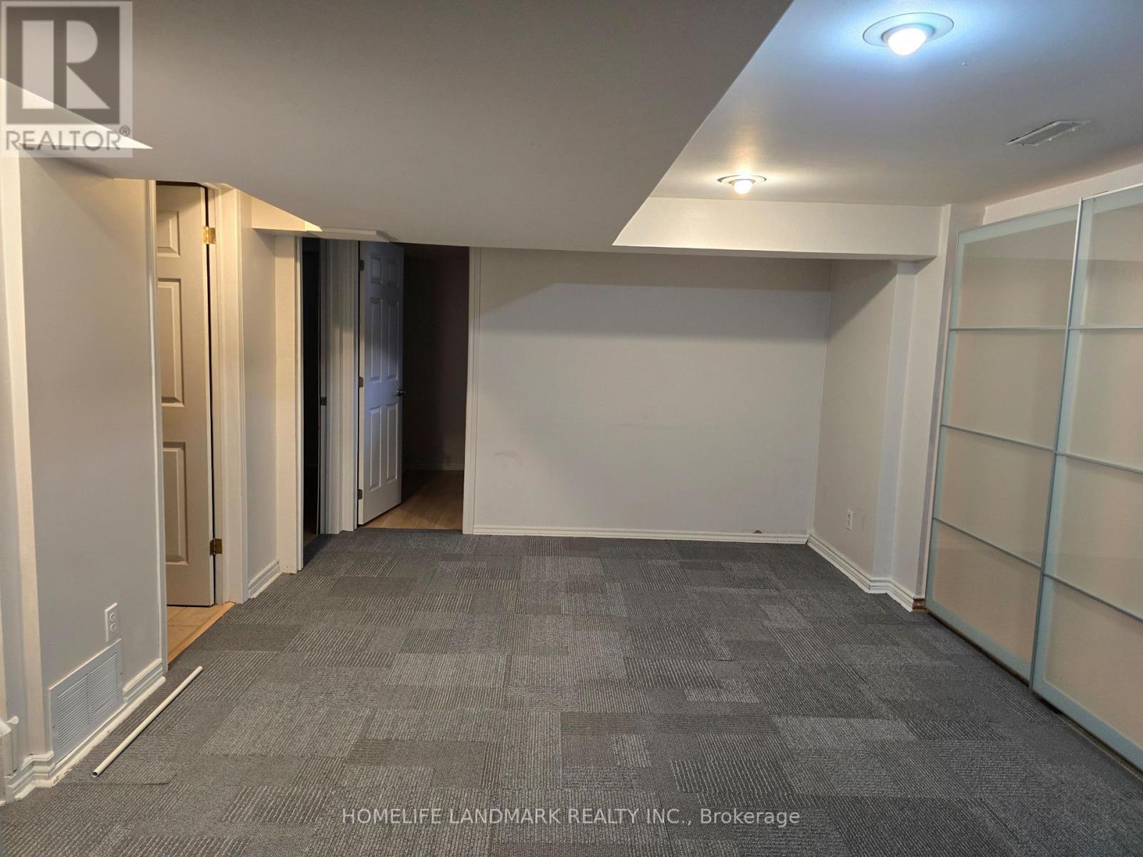 283 Paliser Crescent S, Richmond Hill, ON - Indoor Photo Showing Other Room