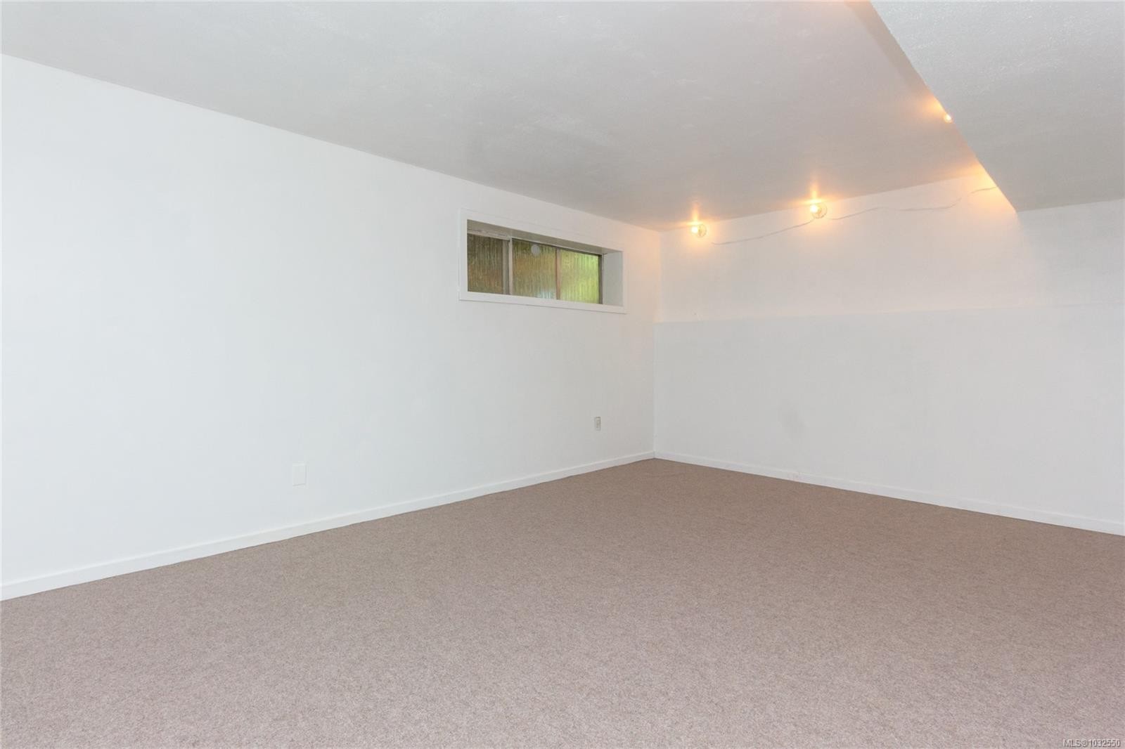2254 Amherst Ave, Sidney, BC