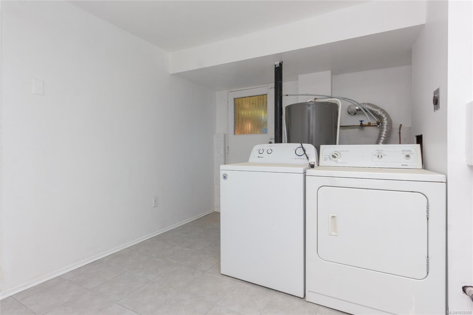 2254 Amherst Ave, Sidney, BC