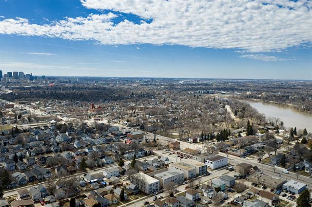 240 Jamison Ave, Winnipeg, MB