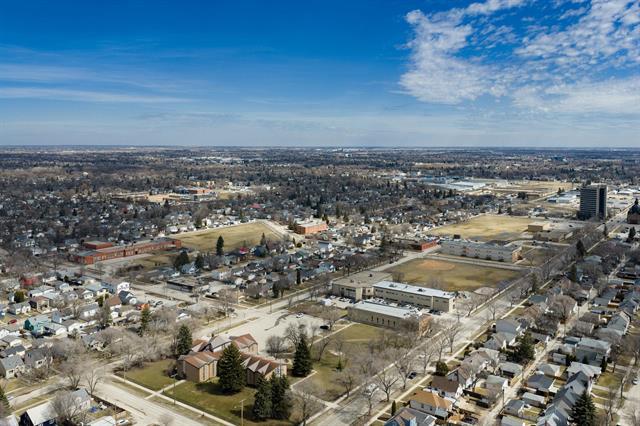 240 Jamison Ave, Winnipeg, MB